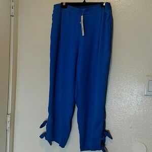 NWT August Silk Double Tie Crop Pants 6M401